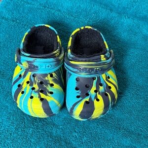 Crocs "Fuzz Lined" Classic Clogs Child's Sz 6 VGUC Marble Tie Dye